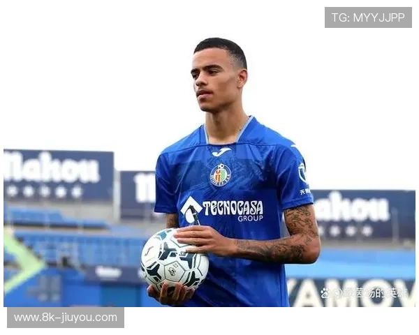 马赛客场进攻组织流畅，格林伍德点射破门瞬间