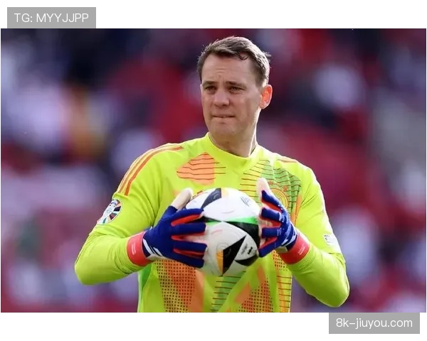 拜仁主帅出席赛前发布会，确认诺伊尔可出战周末联赛